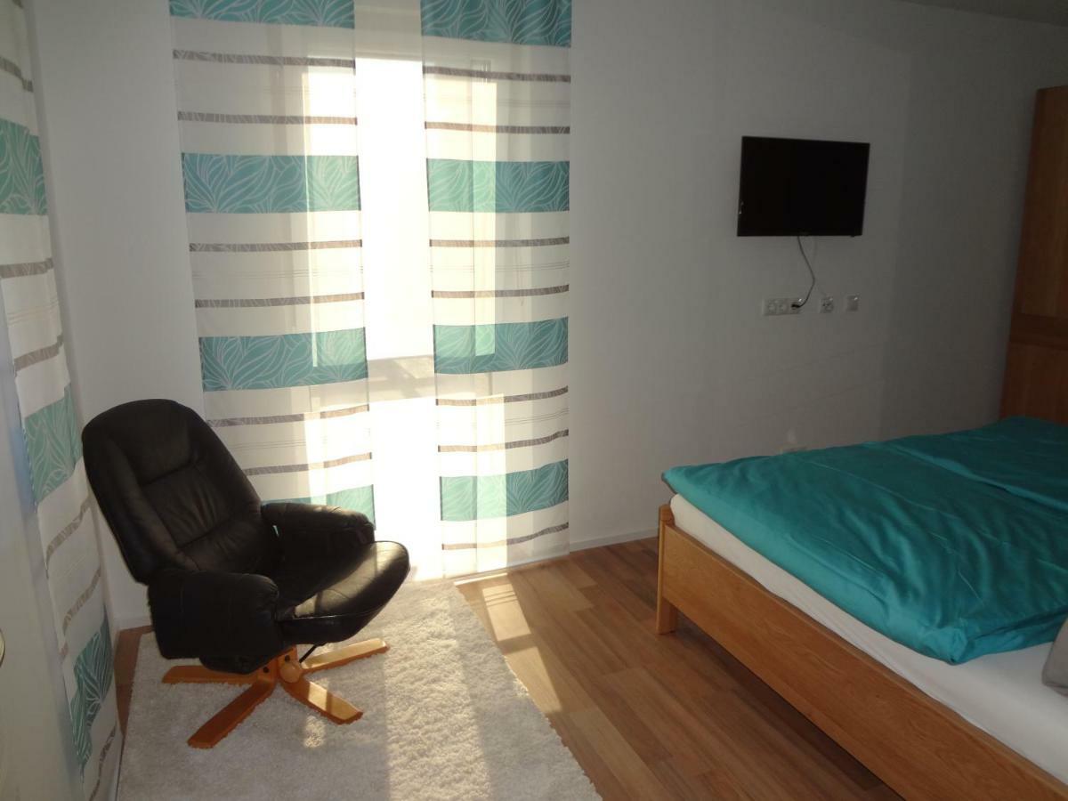 Appartement Weinstrassenapartment Fam. Dietrich *
